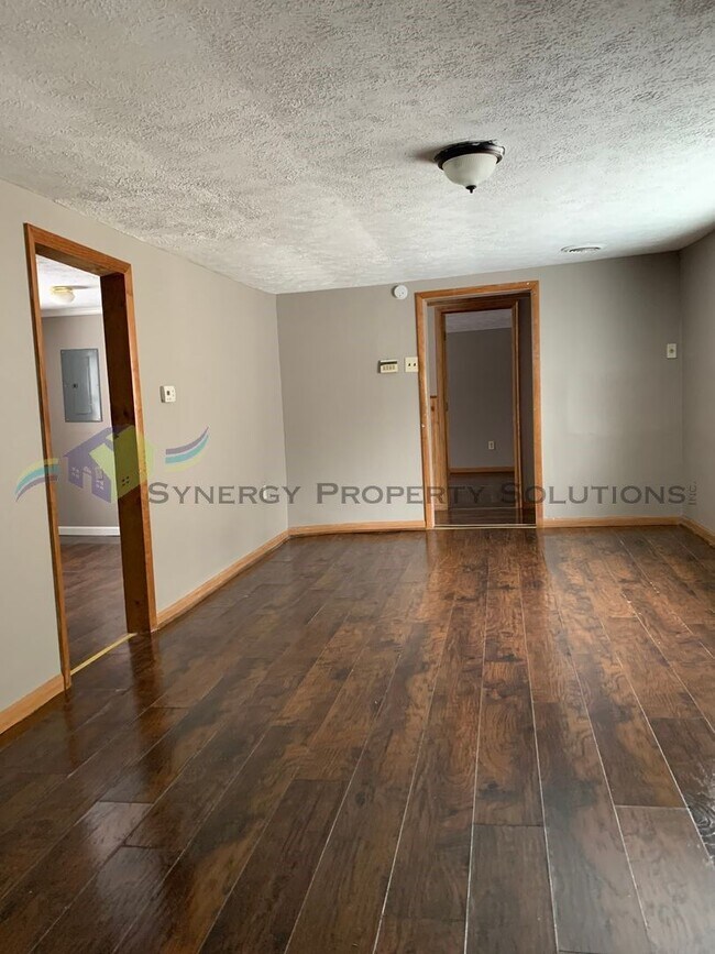 Building Photo - Madison Ranch