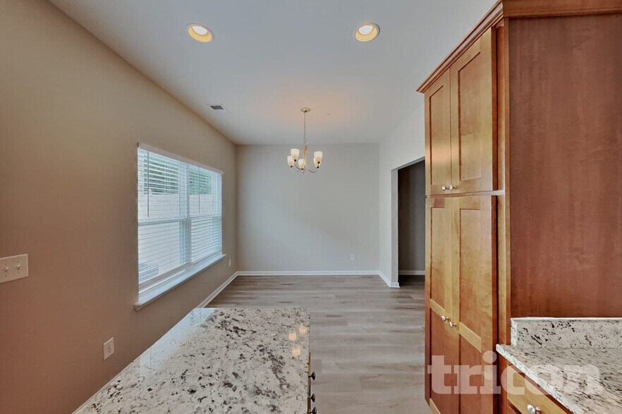 Building Photo - 309 Woodfern Ct