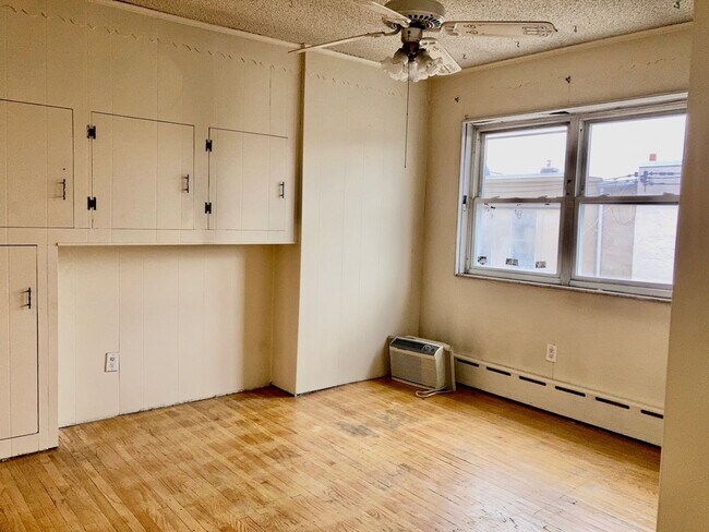 Building Photo - 3bd/1.5bth South Philly Gem