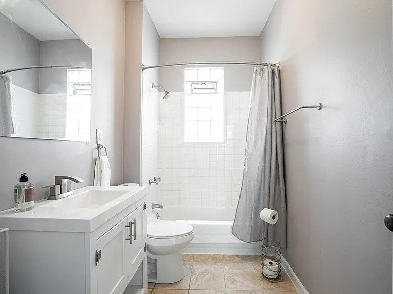 Building Photo - 2438 N 1st St