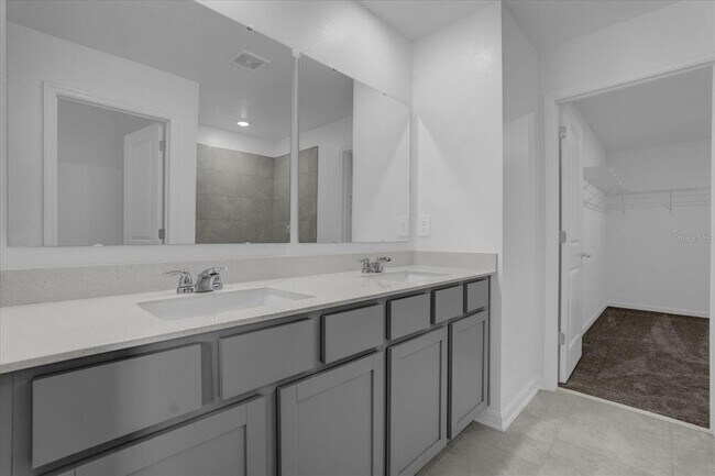 Building Photo - 4830 Worchester Dr