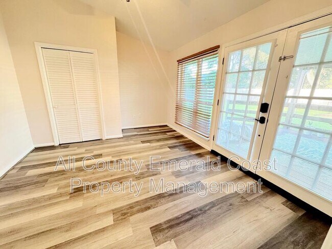 Building Photo - 4104 Indian Bayou N