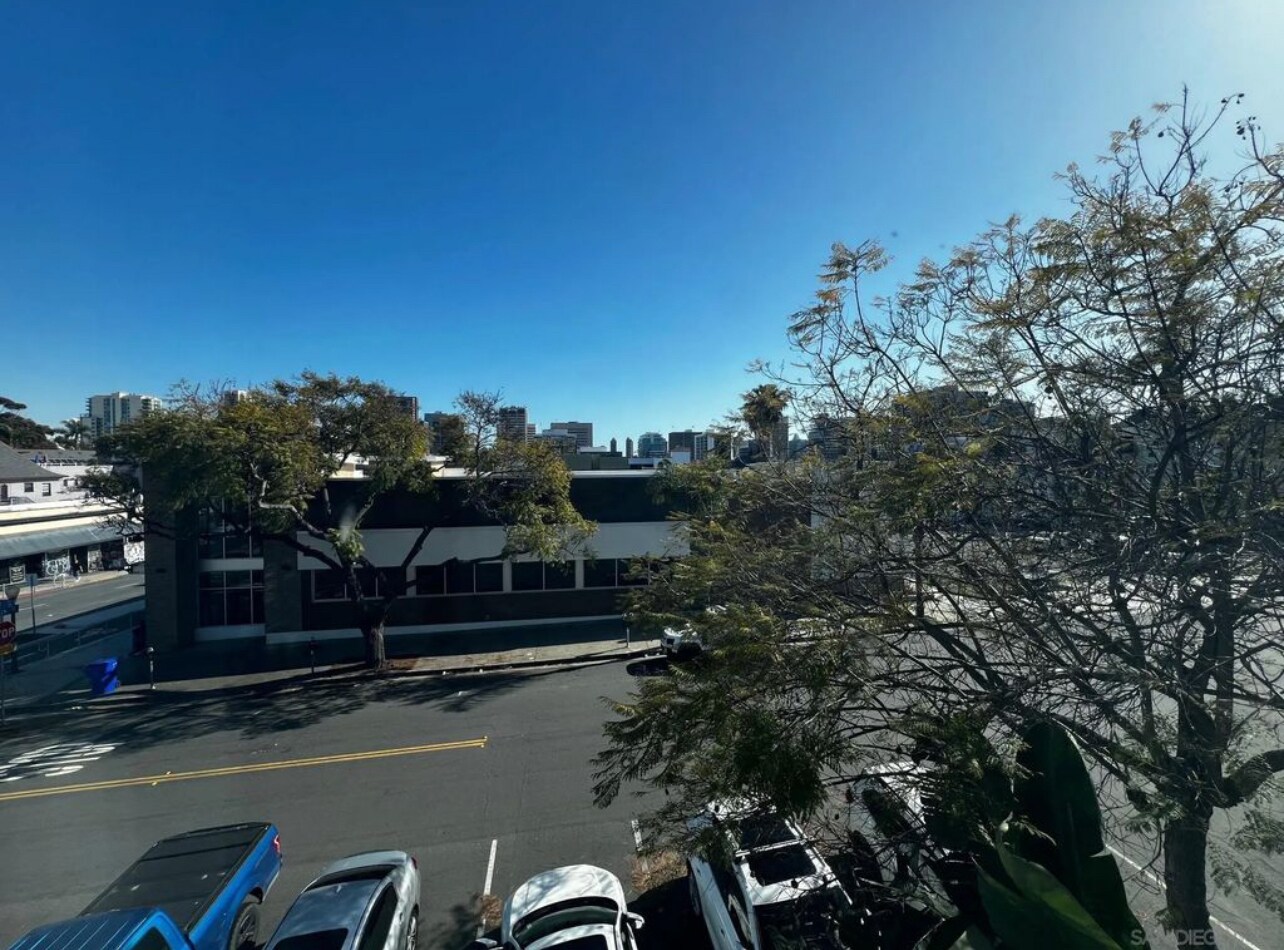 Building Photo - 426 Fir St