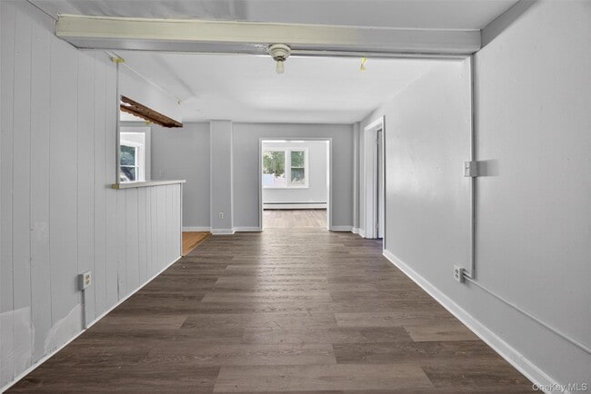 Building Photo - 4 Riverview Ave