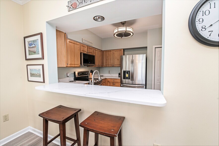 Building Photo - 285 Atlantis Cir