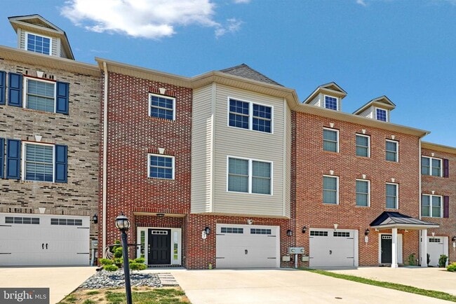 Building Photo - 947 Rye Dr