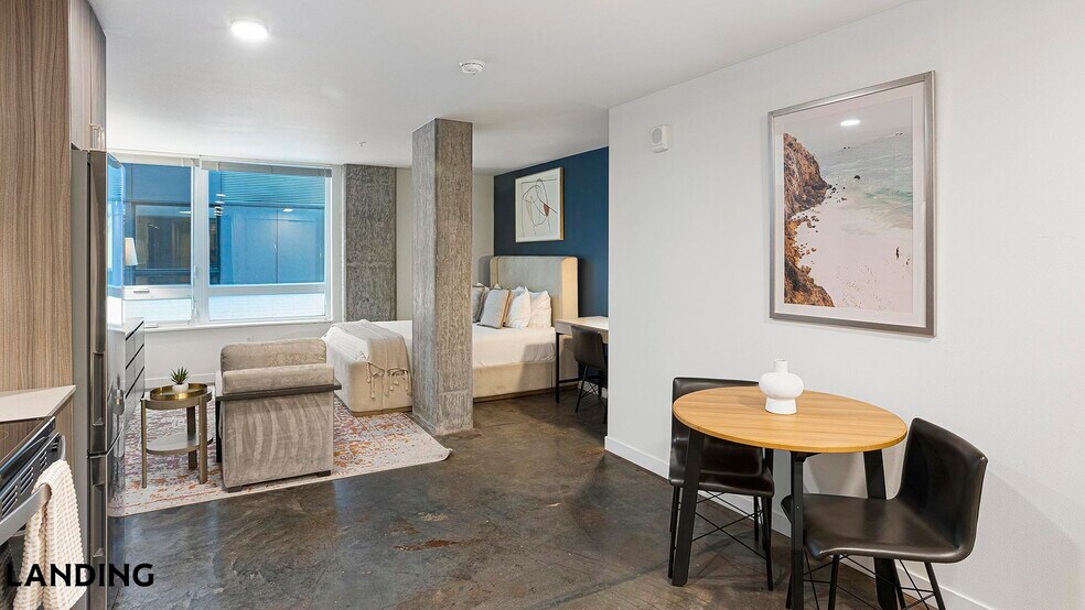 Building Photo - 2301 E Union St