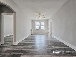 Building Photo - 1 bedroom in CHICAGO IL 60625