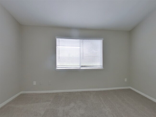 Building Photo - 16307 Bird Dog Ct