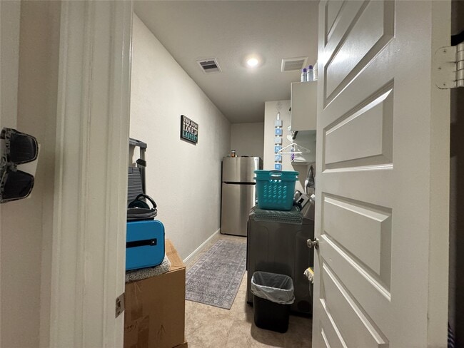 Building Photo - 12623 Hartford Bluff Ct