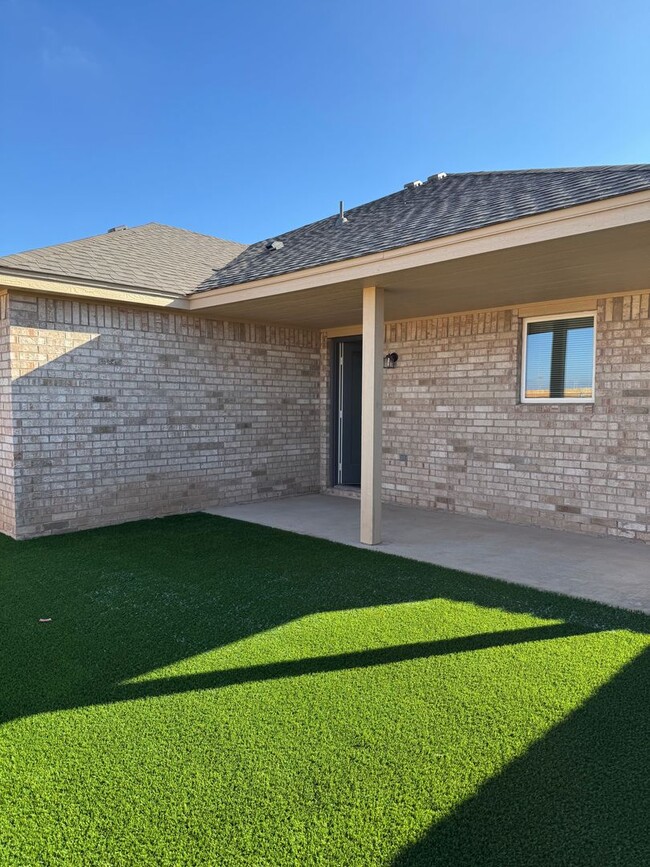 Building Photo - Brand new construction 3/2/2 CISD!!!!!! 1/...