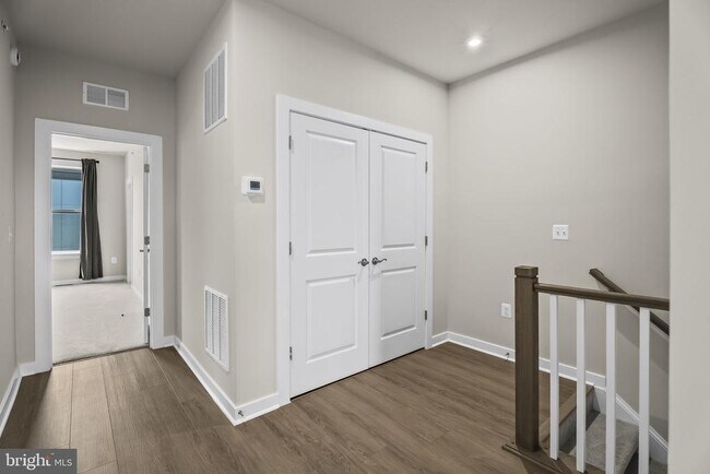 Building Photo - 13558 Innovation Station Lp