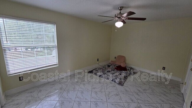 Building Photo - 5005 Dollarway Ct