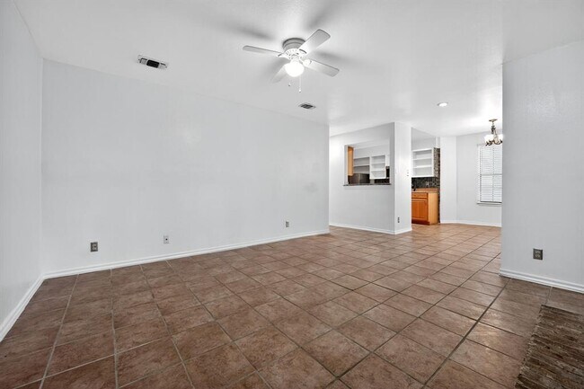 Building Photo - 2906 West Ave