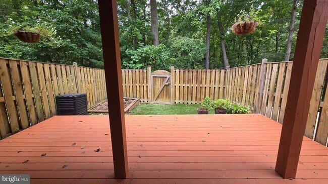 Building Photo - 6638 Greenleigh Ln