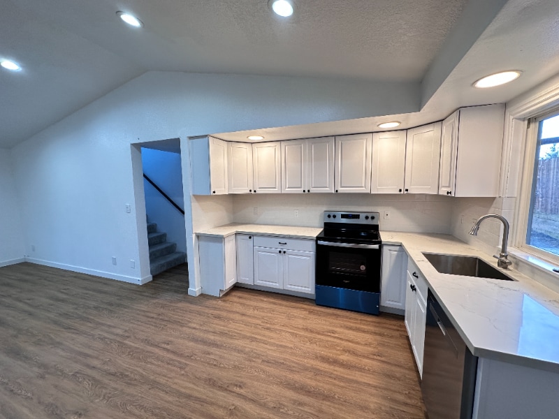 Building Photo - 13179 SW 64th Ave