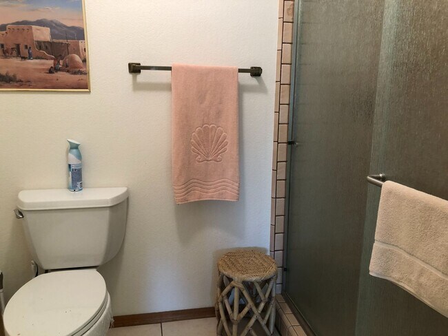 Building Photo - Manor 683 - Seasonal