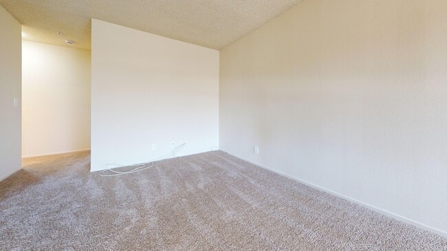 Building Photo - 11938 York Ave