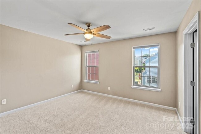 Building Photo - 3323 Major Samuals Way