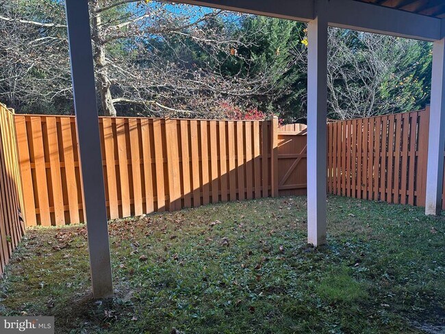 Building Photo - 25146 Harpenden Terrace