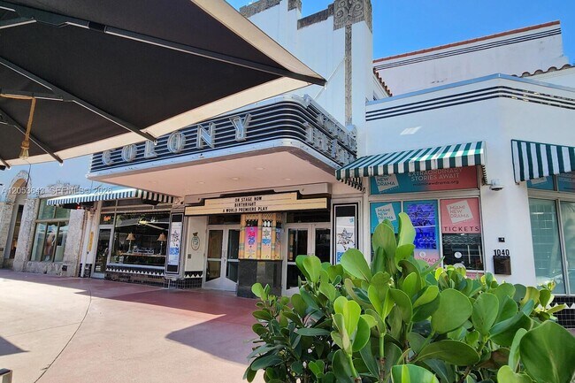 Building Photo - 1300 Lincoln Rd