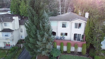 Building Photo - 16427 SE 39th Pl