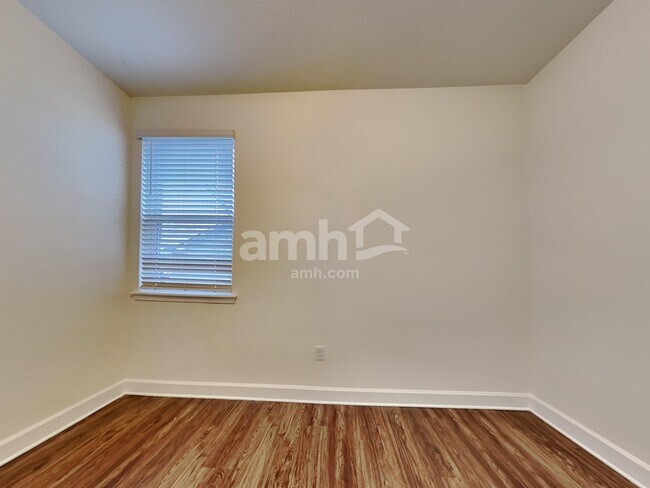 Building Photo - 105 Moultrie Crossing Ln