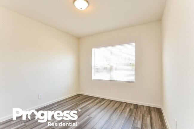 Building Photo - 763 Oakhurst Dr