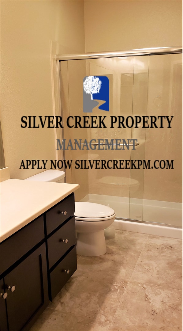 Building Photo - Appliances Included 3 BEDROOM HOME LOCATED IN DUBLIN!  - AVAILABLE ON NOV 15