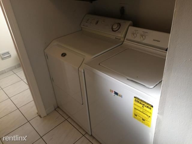 Building Photo - 13789 Bottlebrush Ct