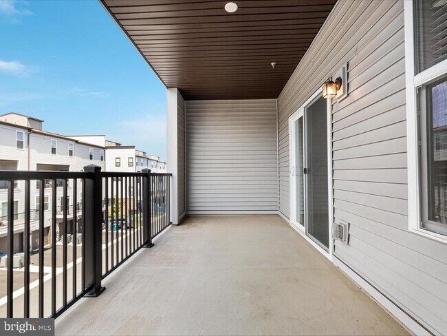 Building Photo - 44485 Wolfhound Sq
