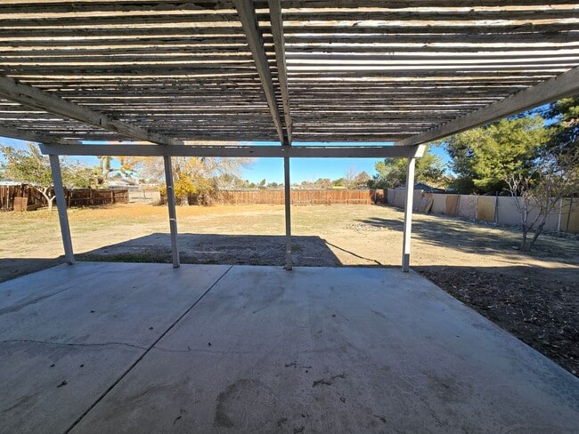 Building Photo - 16705 Sweetaire Ave