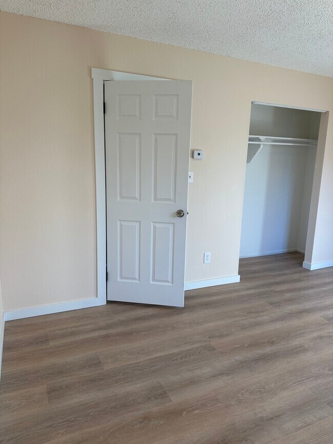 Building Photo - 478 Bing Ln