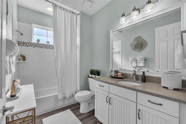 Building Photo - 322 Winterside Dr