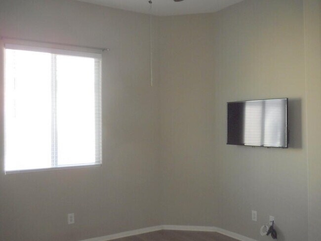 Building Photo - 82698 Odlum Dr