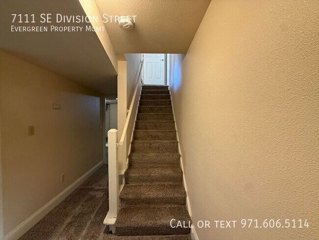 Building Photo - 7111 SE Division St