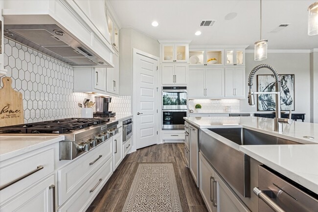 Building Photo - 6821 Little Serenity Cove