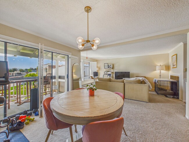 Building Photo - Large 1 bedroom condo for rent! $3,450