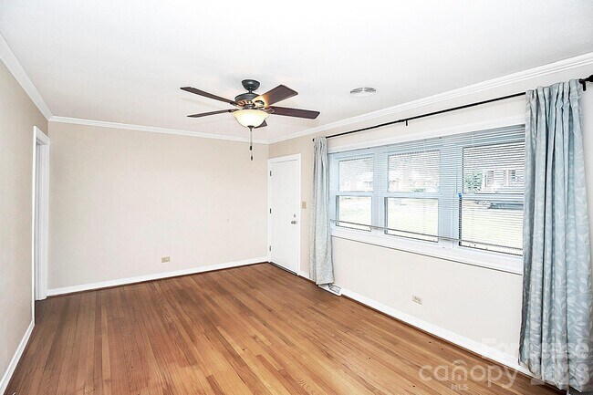 Building Photo - 121 Marshdale Ave SW