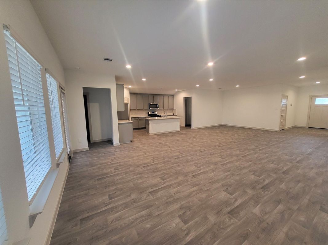 Building Photo - 1719 Maclane Ct