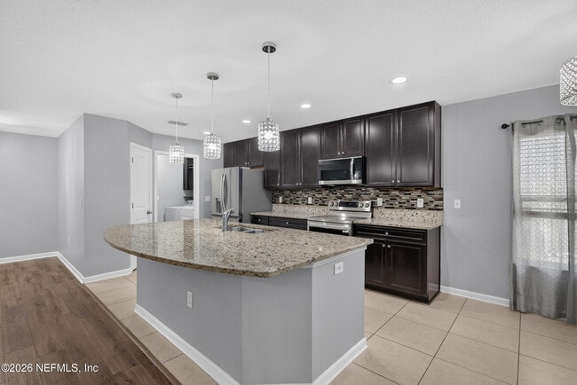 Building Photo - 9909 Patriot Ridge Dr