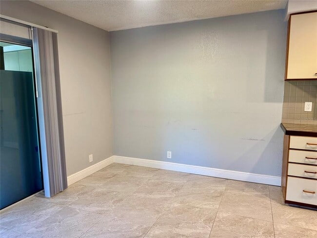 Building Photo - 14649 Pine Glen Cir