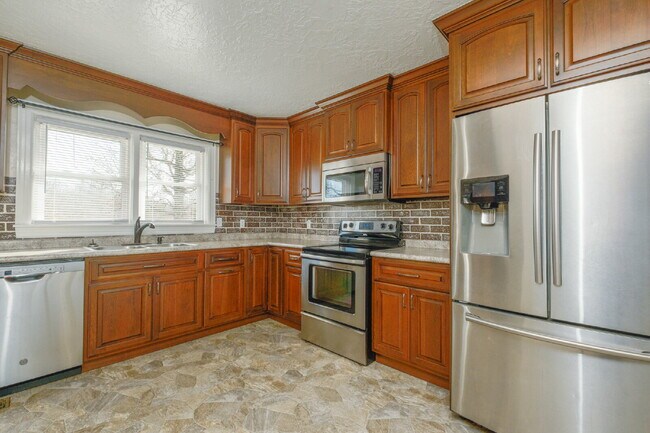 Building Photo - 142 China Grove Rd