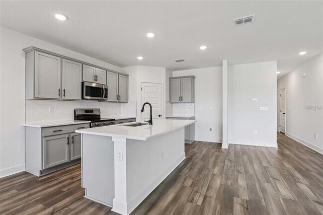 Building Photo - 13112 Siam Dr