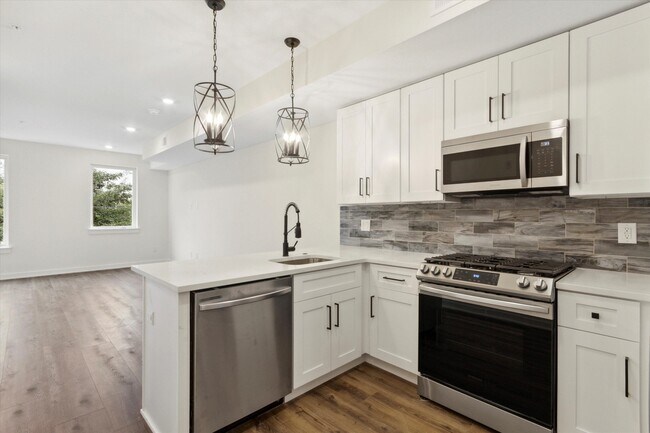 Primary Photo - 1826 Frankford Ave