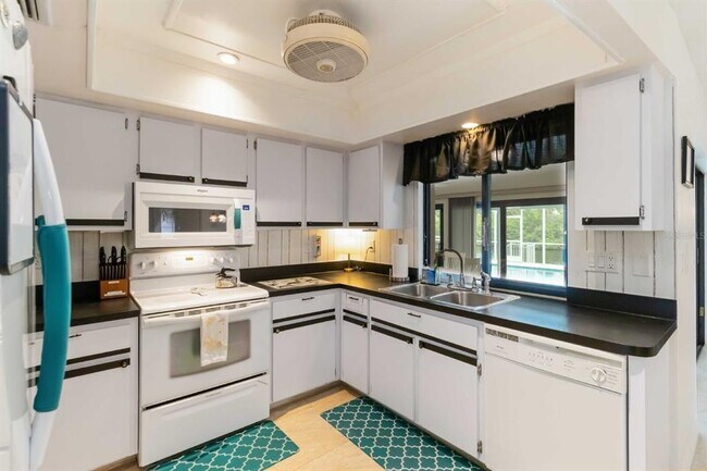 Building Photo - 18606 Briggs Cir