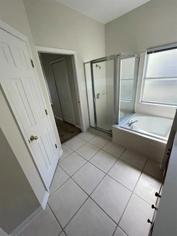 Building Photo - 121 Westmoreland Cir