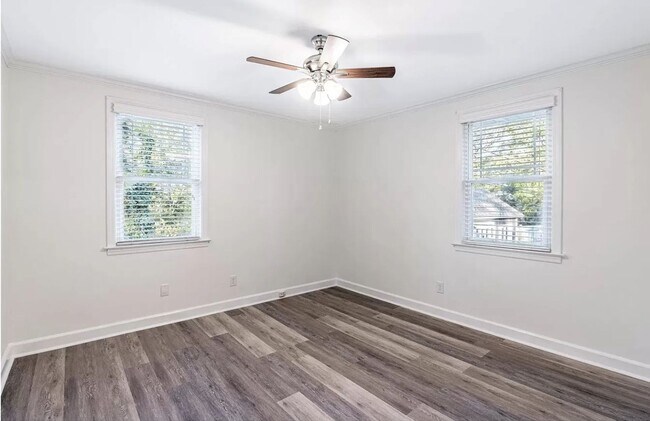 Building Photo - Located in the heart of Downtown Columbia with close proximity to the Broad River