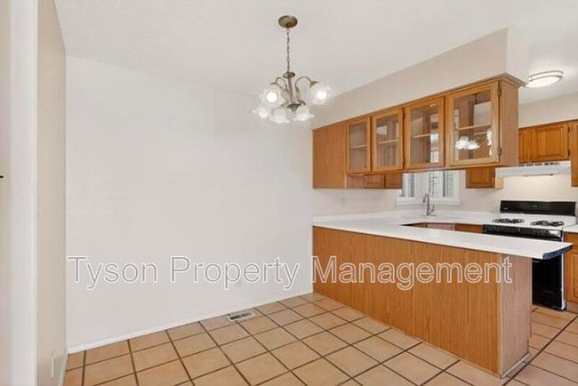 Building Photo - 12241 Woodland Ave NE