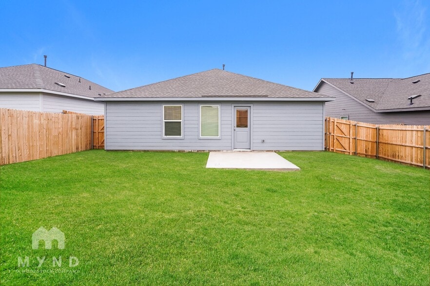 Building Photo - 2640 Mistwood Dr